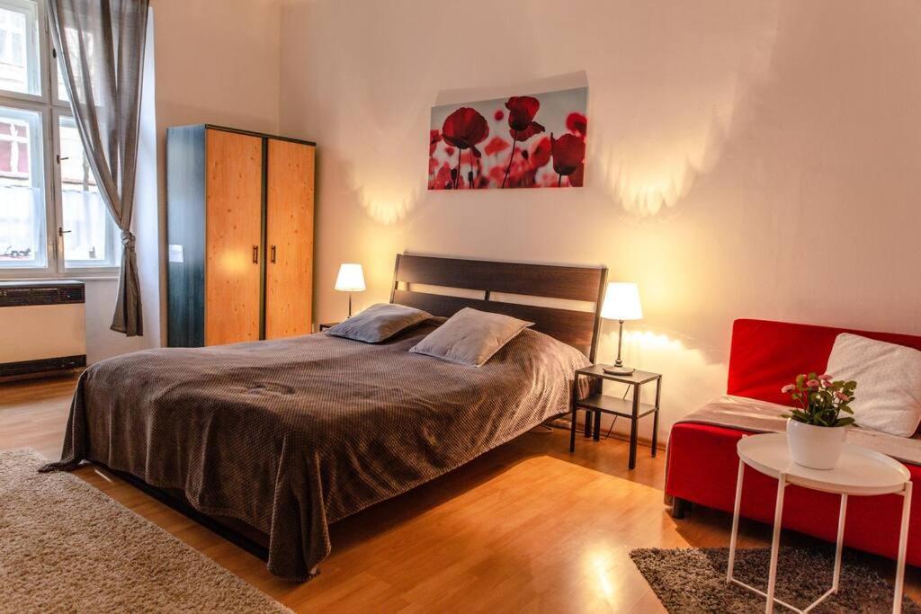 Cozy Apartment In Prague'S Best Area Esterno foto